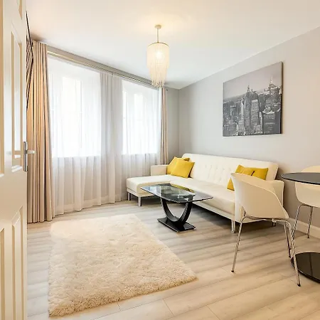 2 Bedroom Centre