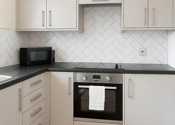 2 Bedroom Centre Lejlighed *